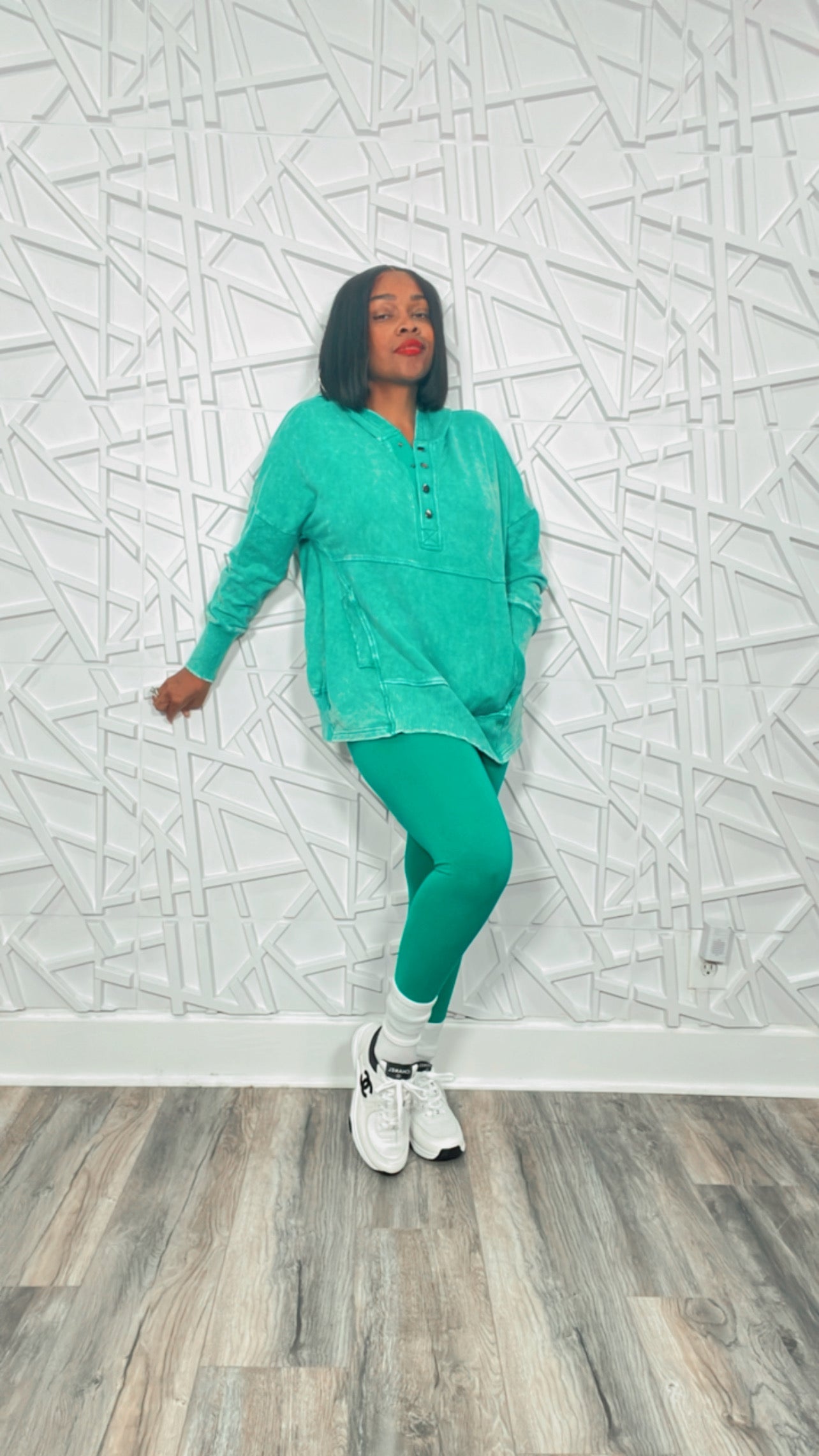 Pretty in the Hoodie Mineral Wash Pullover & Legging Set ( Kelly Green)