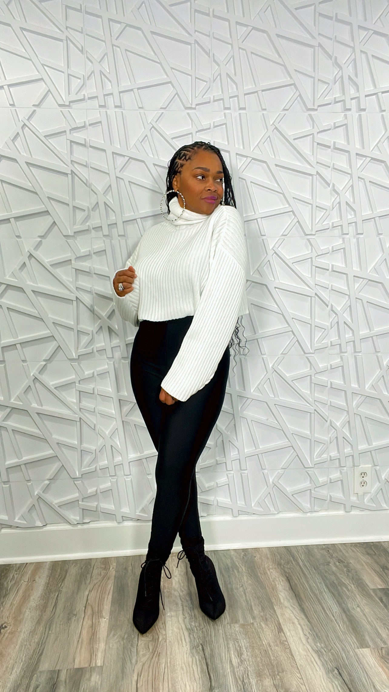 Pretty in Blount Colors Sweater (2 Colors)