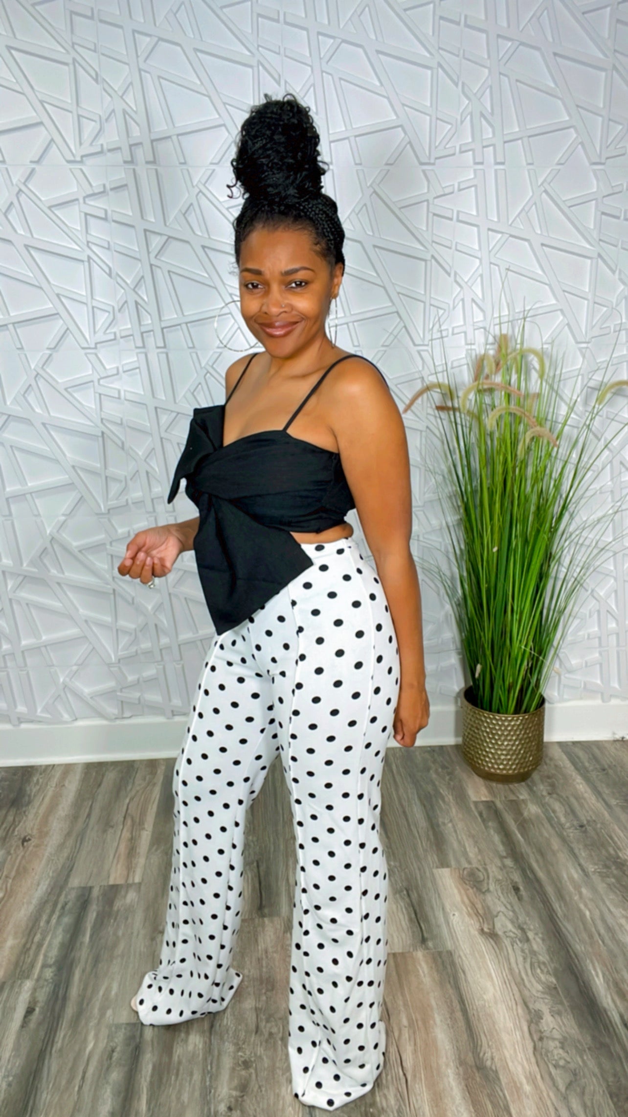 Bowing in Pretty Top