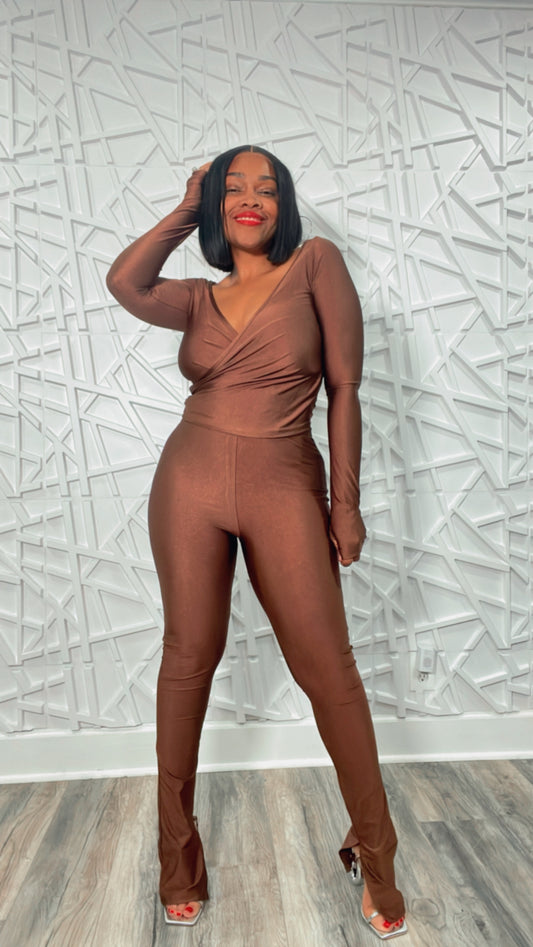 Pretty in the Physique Set (Brown)