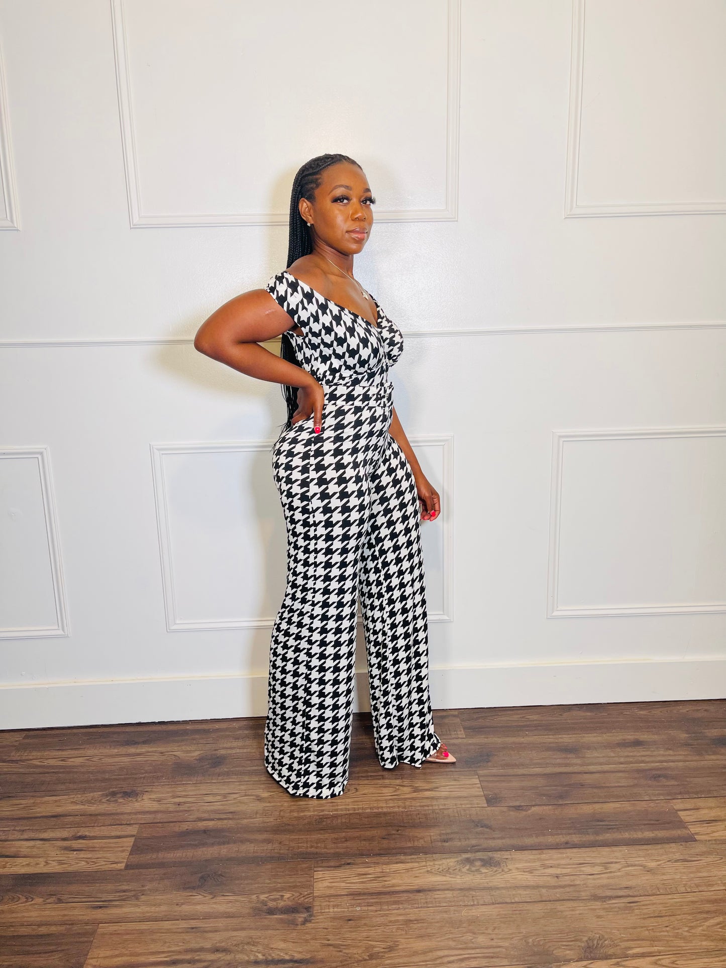Pretty in Houndstooth Jumpsuit(up to XL)